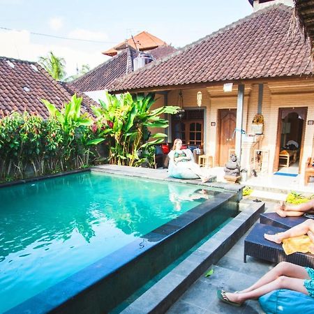 Ostello The Wayan House Ubud Esterno foto